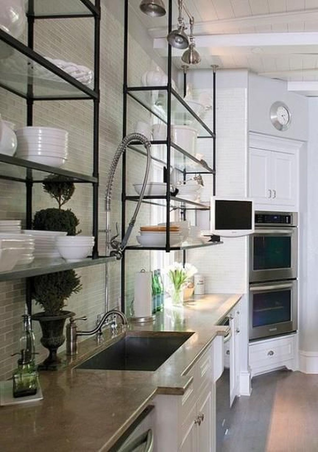 Wonderful Industrial Kitchen Shelf Design Ideas To Organize Your Kitchen26