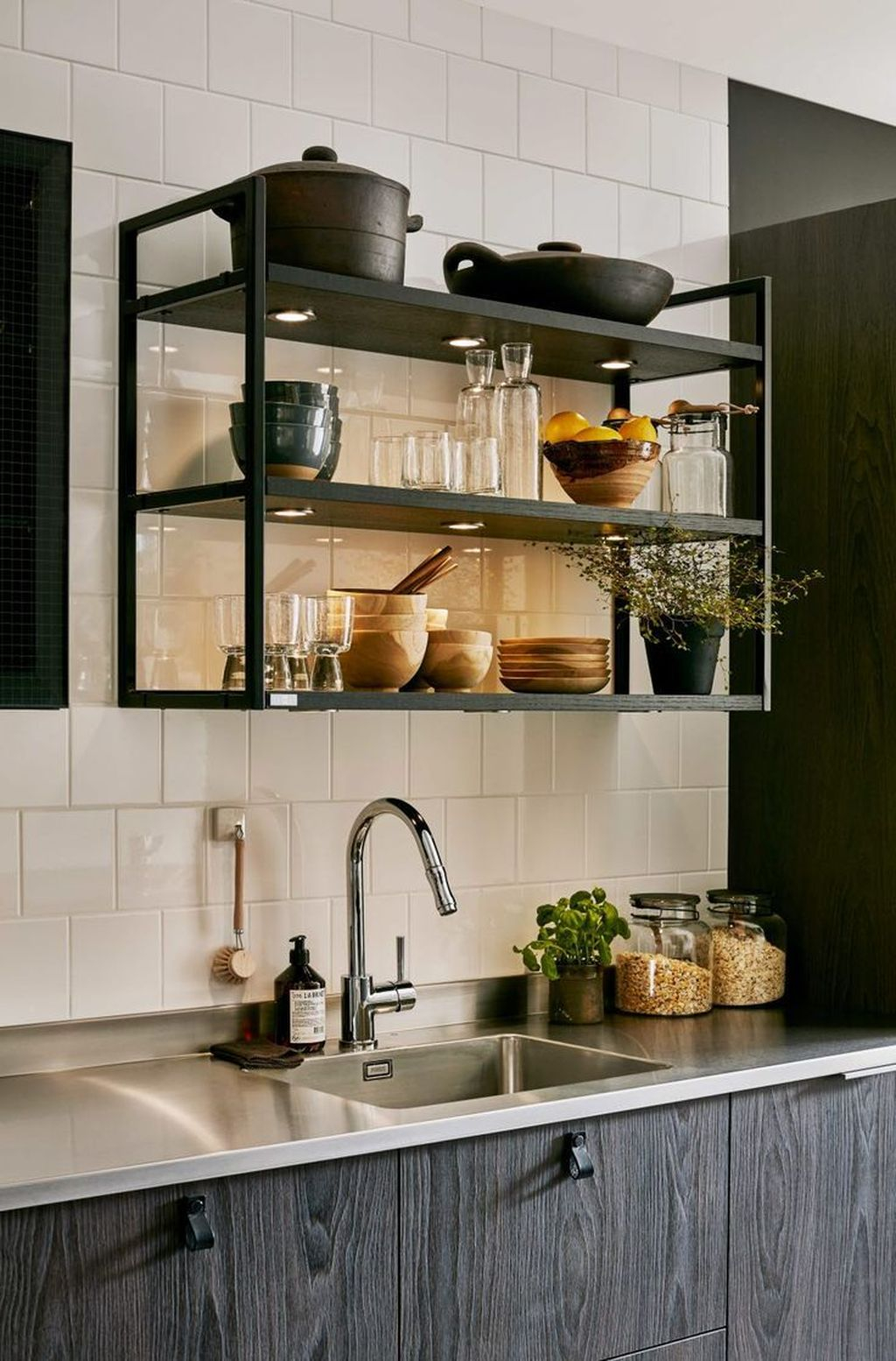 Wonderful Industrial Kitchen Shelf Design Ideas To Organize Your Kitchen34