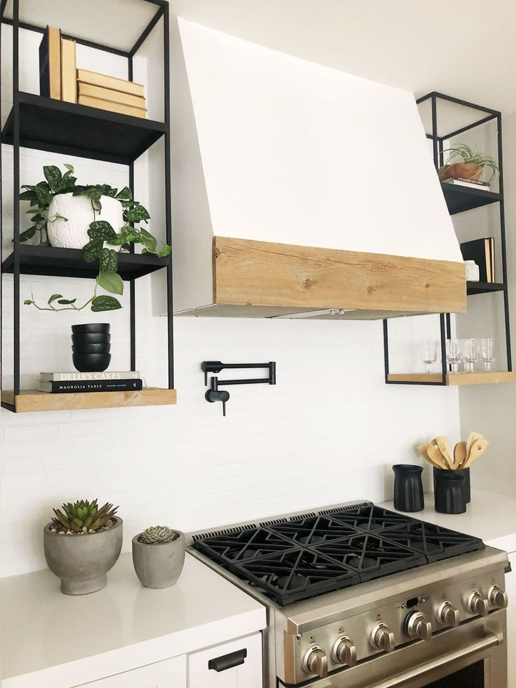 Wonderful Industrial Kitchen Shelf Design Ideas To Organize Your Kitchen36