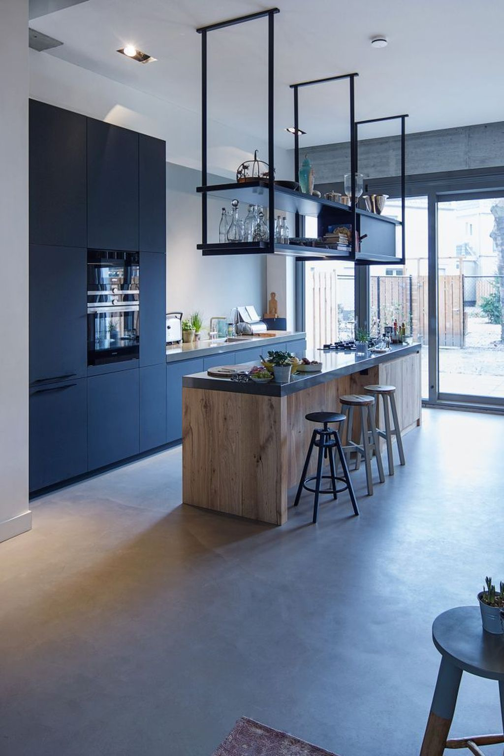 Wonderful Industrial Kitchen Shelf Design Ideas To Organize Your Kitchen39
