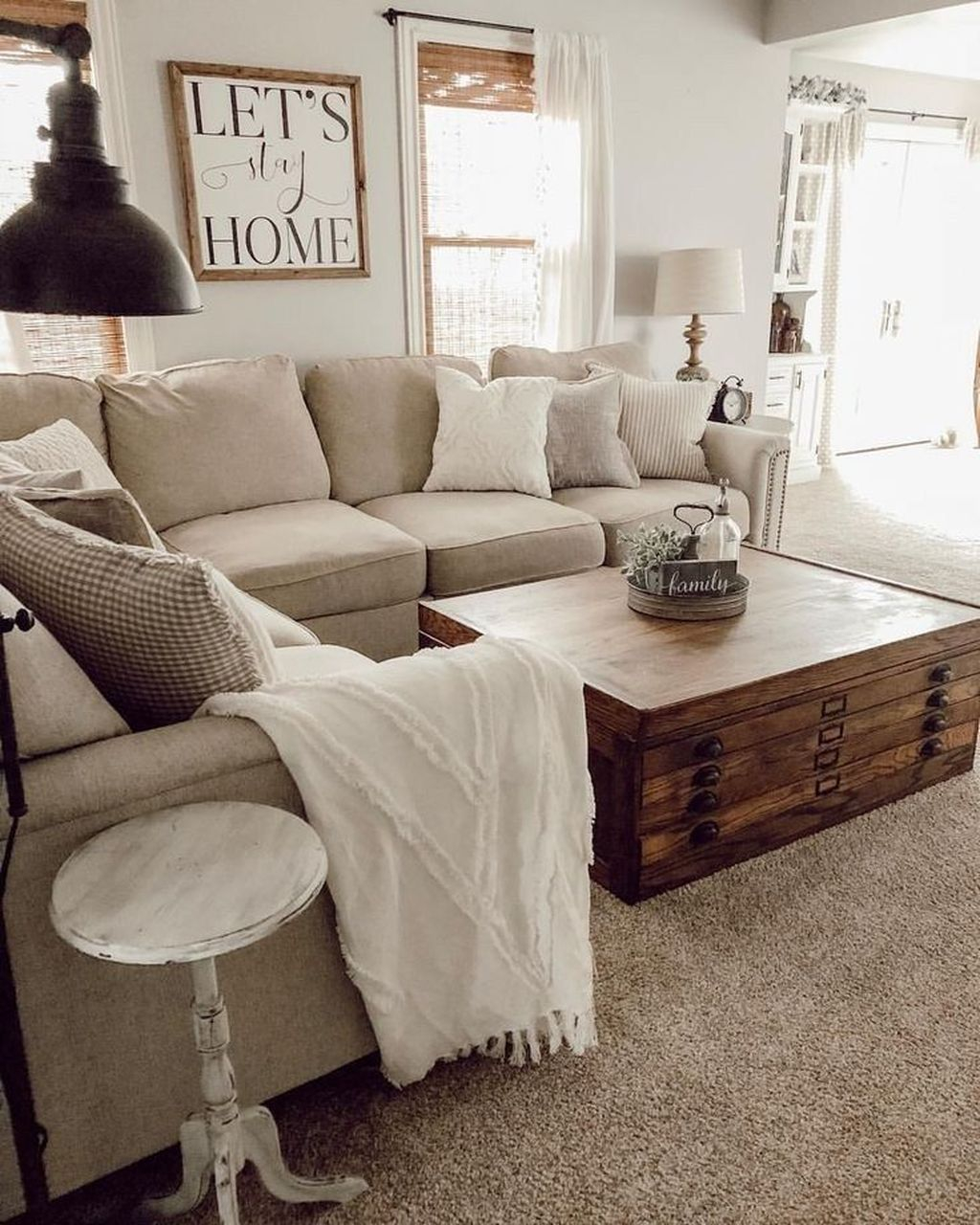 Elegant Living Room Design Ideas37
