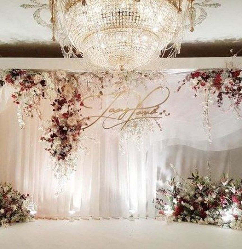 Unordinary Wedding Backdrop Decoration Ideas01