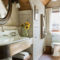 Vintage Farmhouse Bathroom Decor Design Ideas27