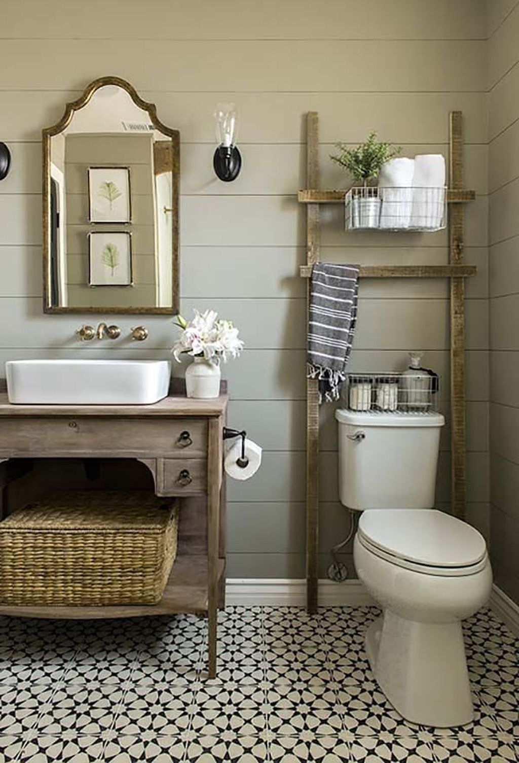 Vintage Farmhouse Bathroom Decor Design Ideas29