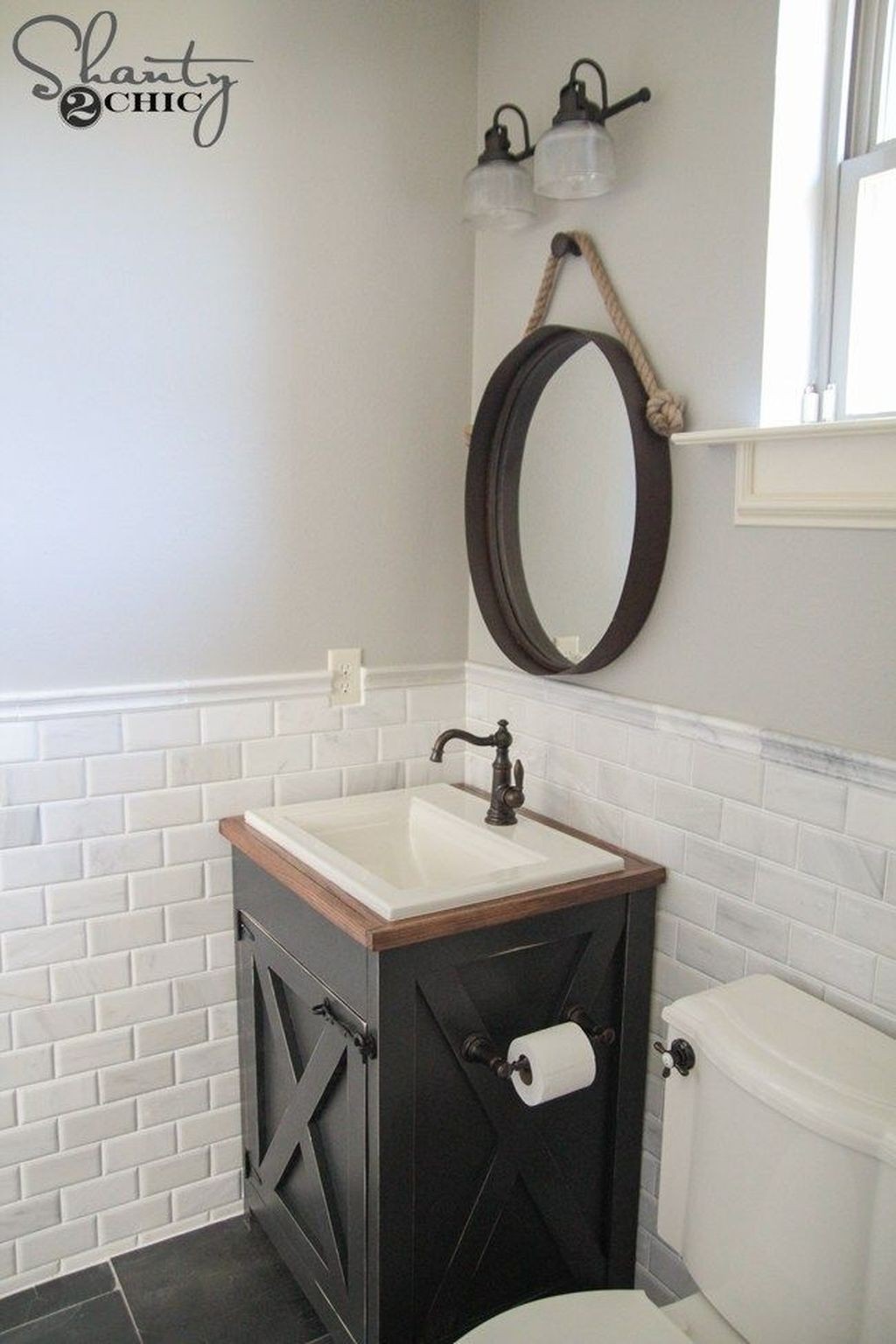 Vintage Farmhouse Bathroom Decor Design Ideas38