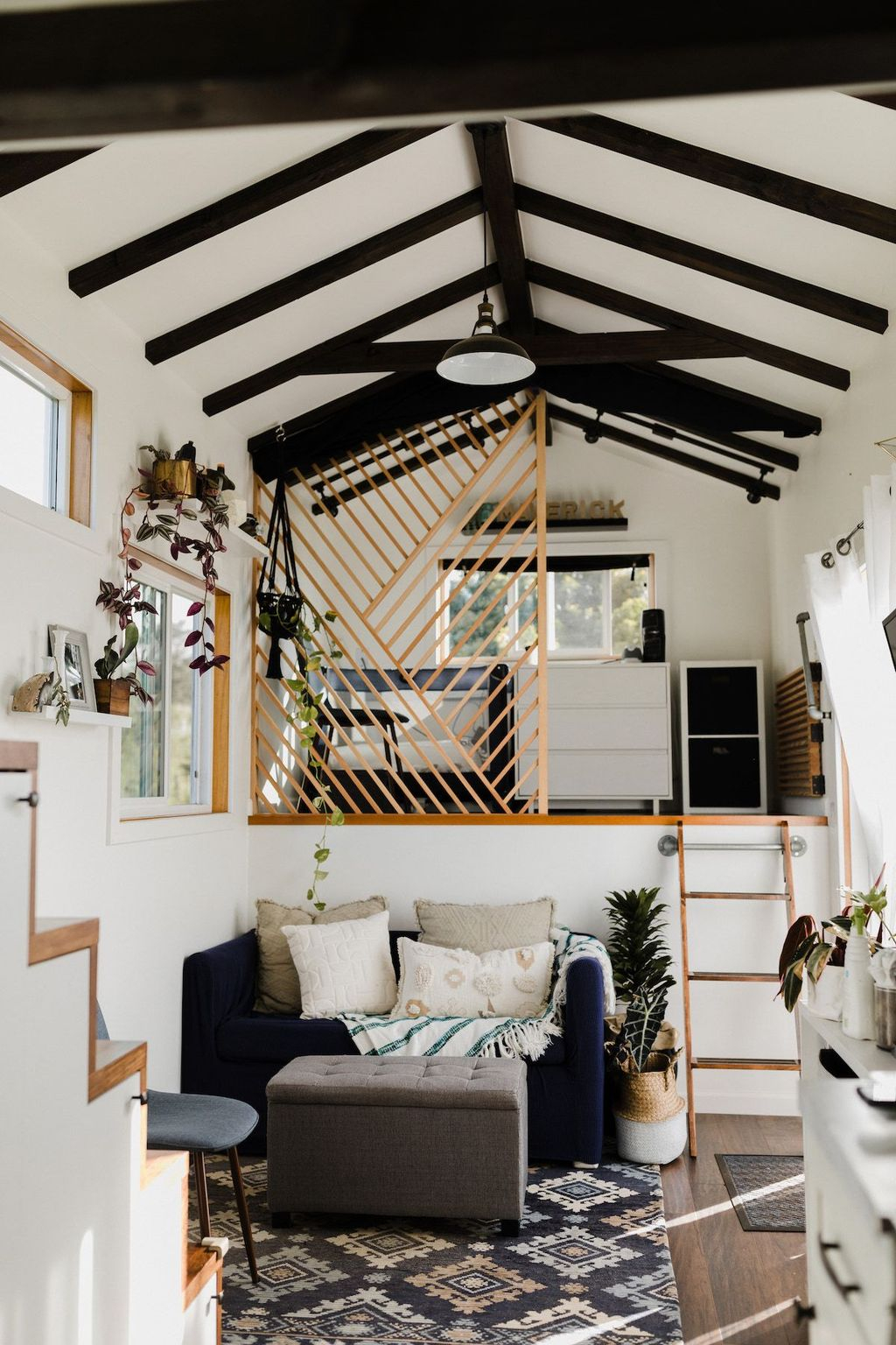 Cute Tiny Home Designs You Must See To Believe38